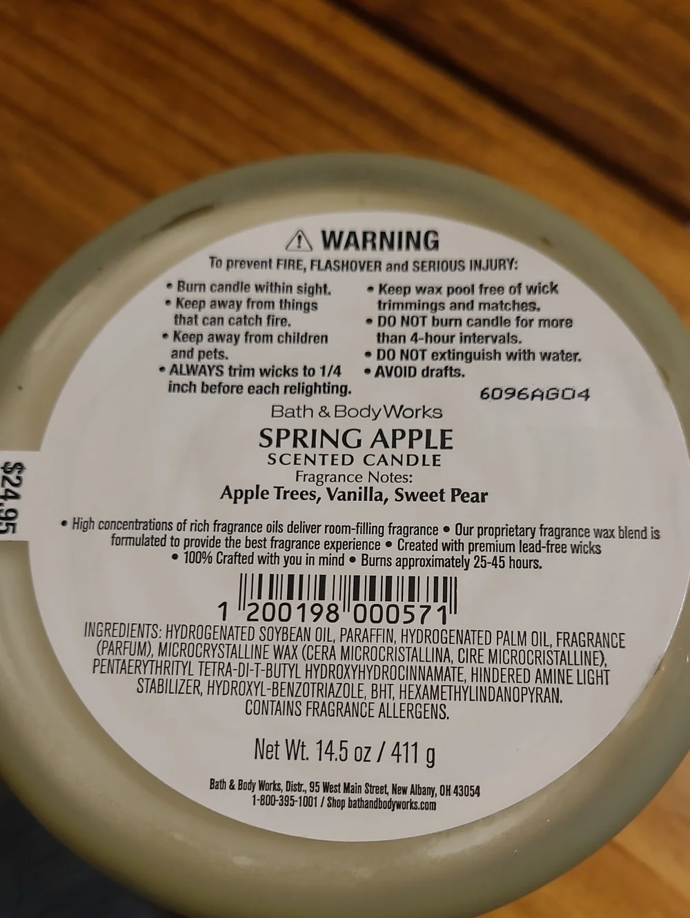 NWT Bath & Body Works Olive Green Spring Apple Candle with Cream Lid